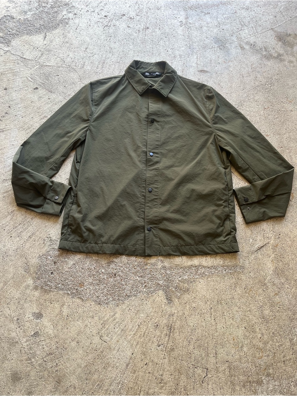 Zara Men's Olive Button-Front Lightweight Jacket